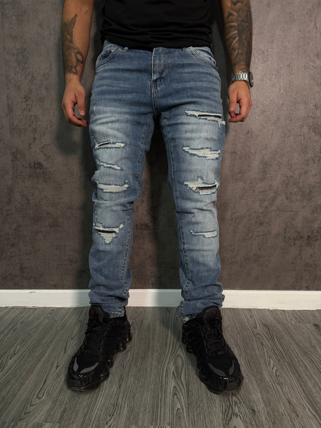 Jeans Slim Fit Destroyed Azul Claro