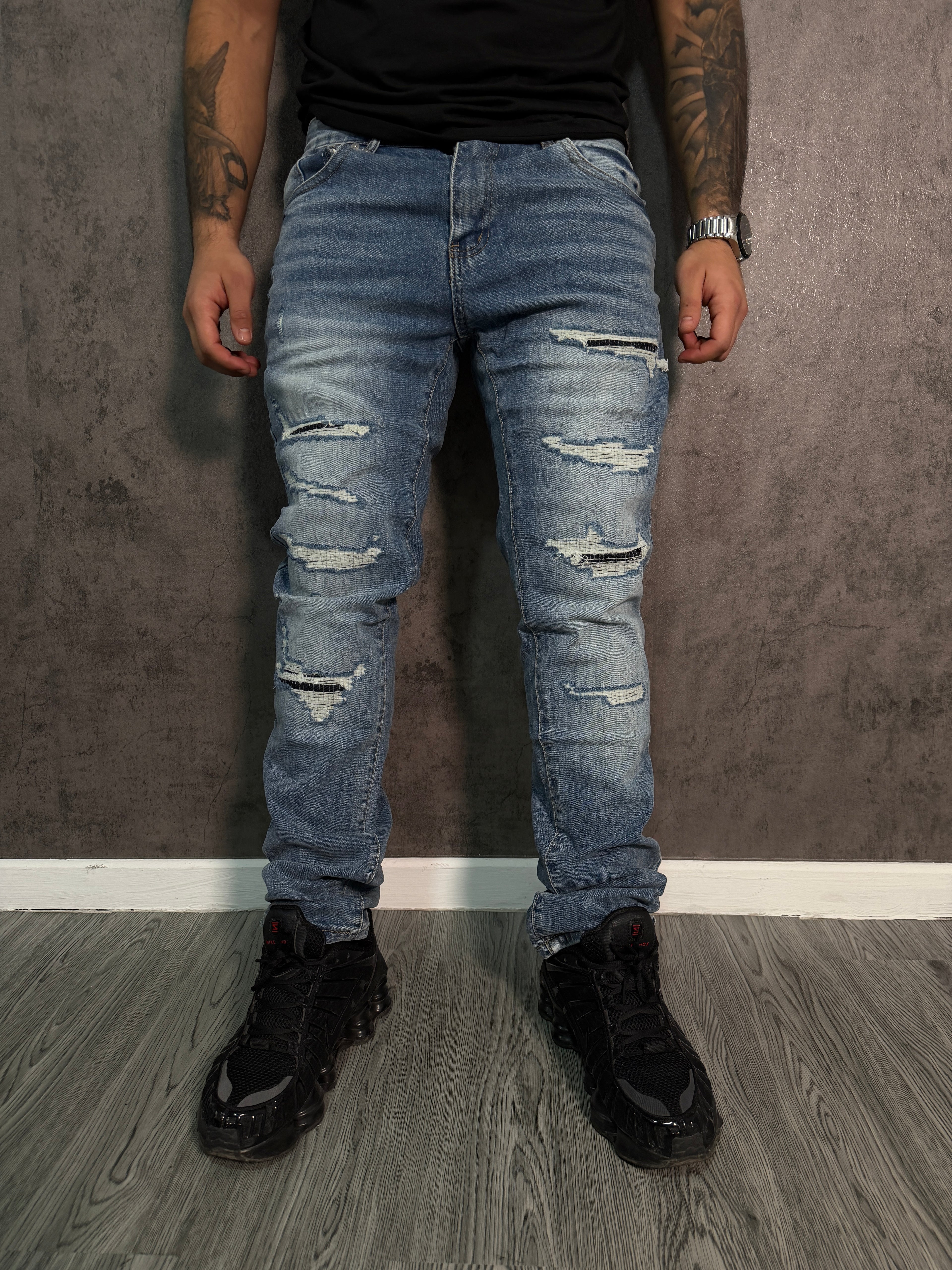 Jeans Slim Fit Destroyed Azul Claro