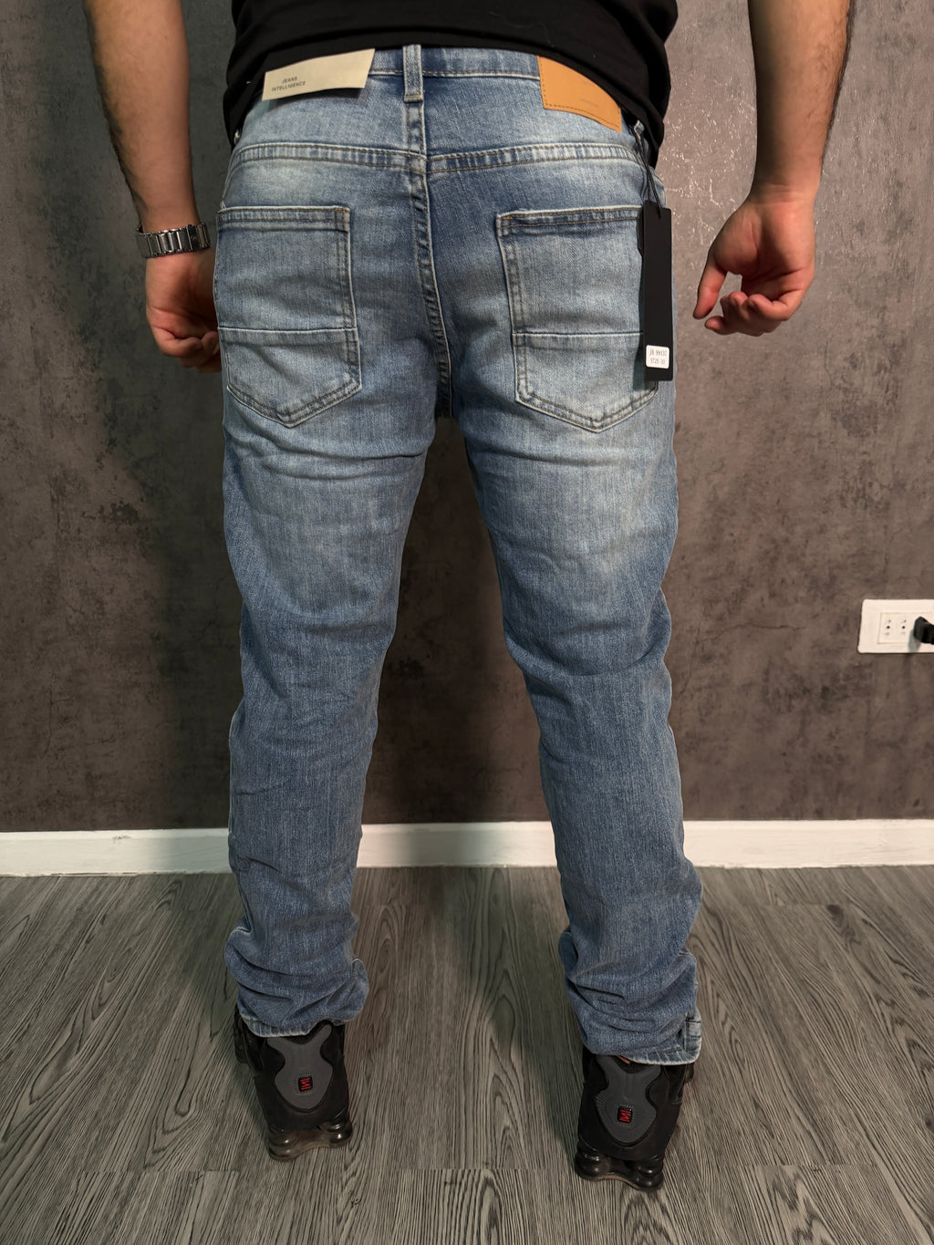 Jeans Slim Fit Destroyed Azul Claro
